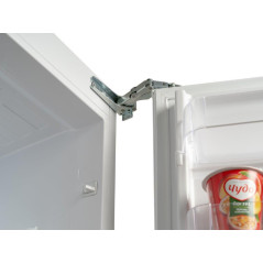 SCHAUB LORENZ SLU S 445  W3M холодильник встраиваемый